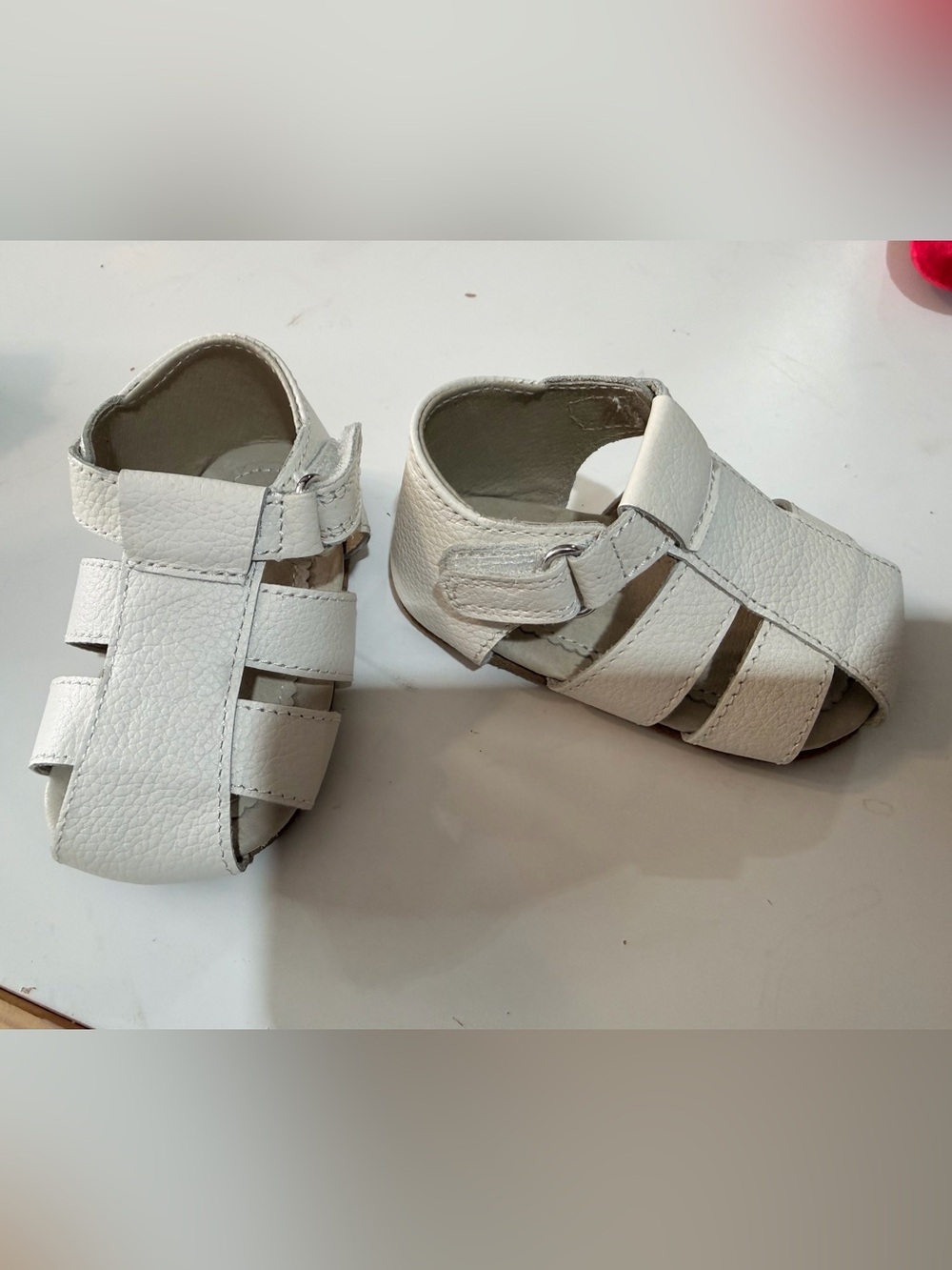 Robeez White Leather Baby Fisherman Sandals